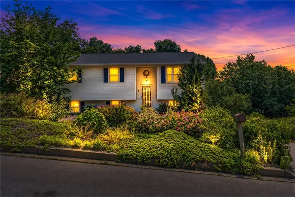 8 Bratt Lane, West Warwick, RI 02893