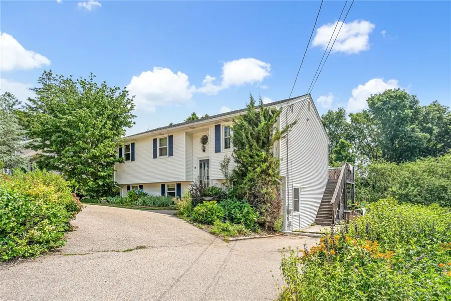 8 Bratt Lane, West Warwick, RI 02893 - #3