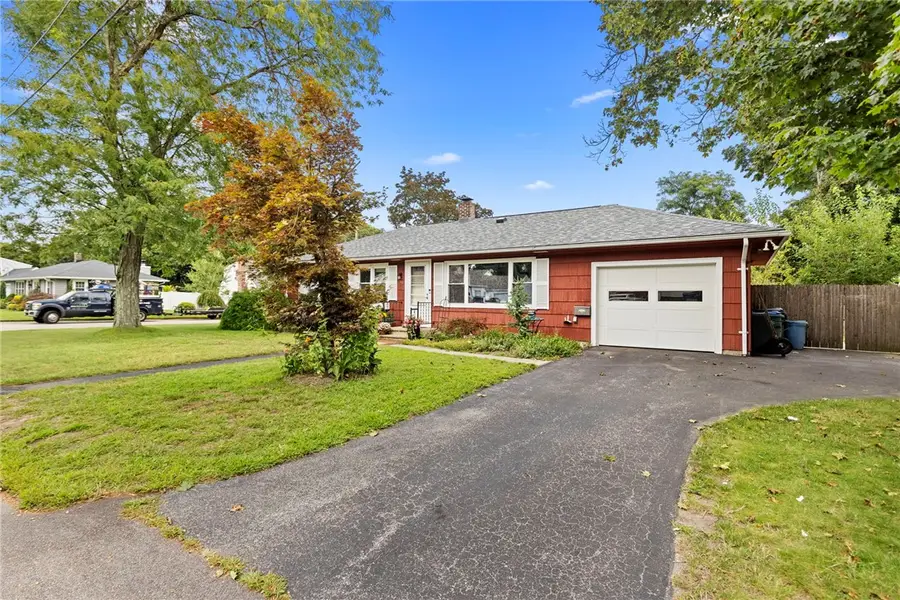 30 Farnum Road, Warwick, RI 02888 - #3
