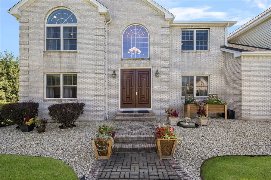 15 W Bluebird Lane, Cranston, RI 02921 - #2