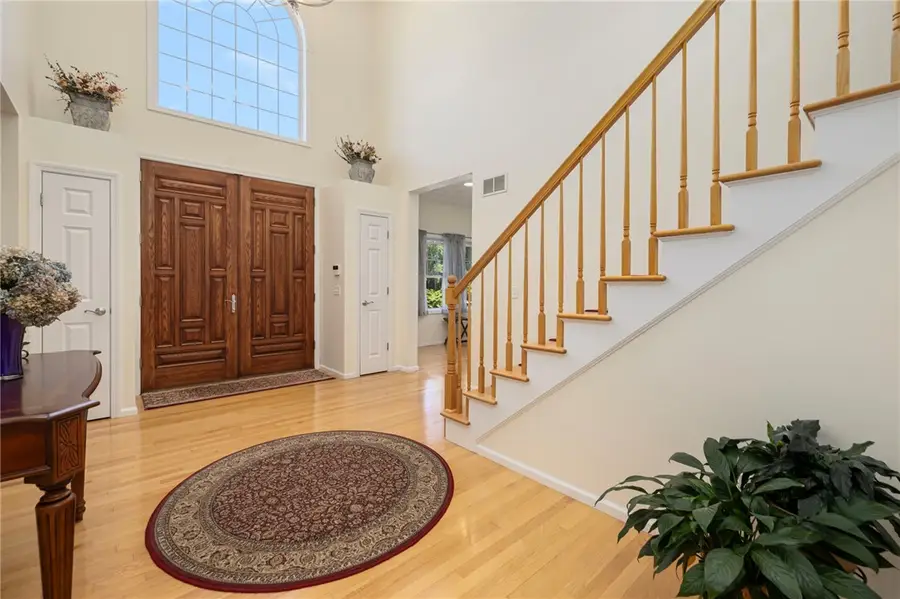 15 W Bluebird Lane, Cranston, RI 02921 - #3