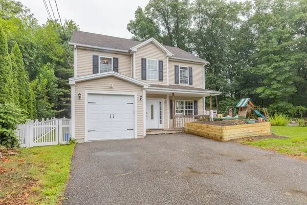 29 Genoa Avenue, Johnston, RI 02919
