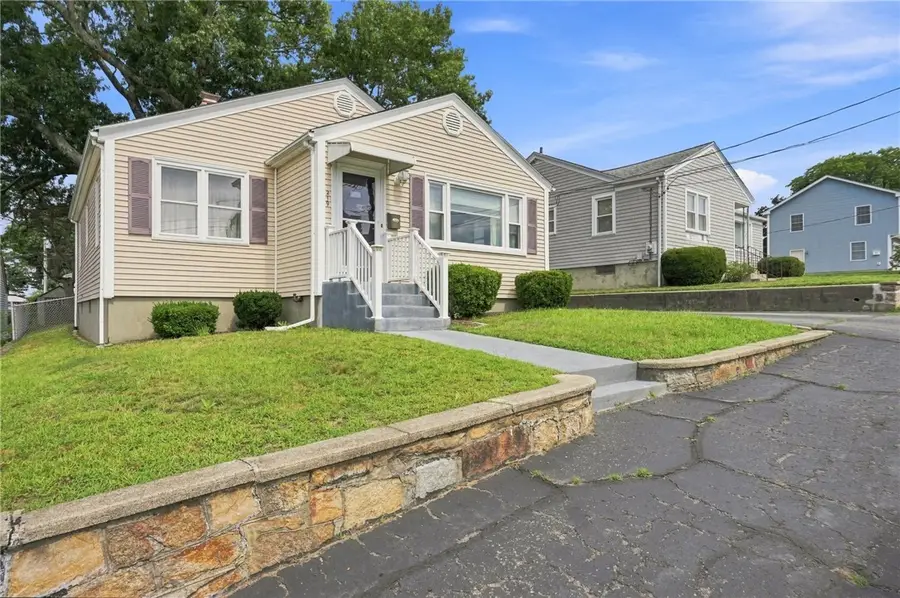 219 Grosvenor Avenue, North Providence, RI 02904 - #2