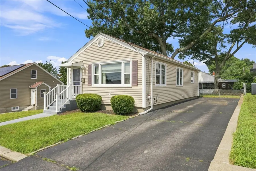 219 Grosvenor Avenue, North Providence, RI 02904 - #3