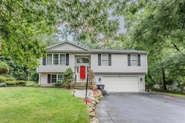 61 Lonsdale Street, West Warwick, RI 02893