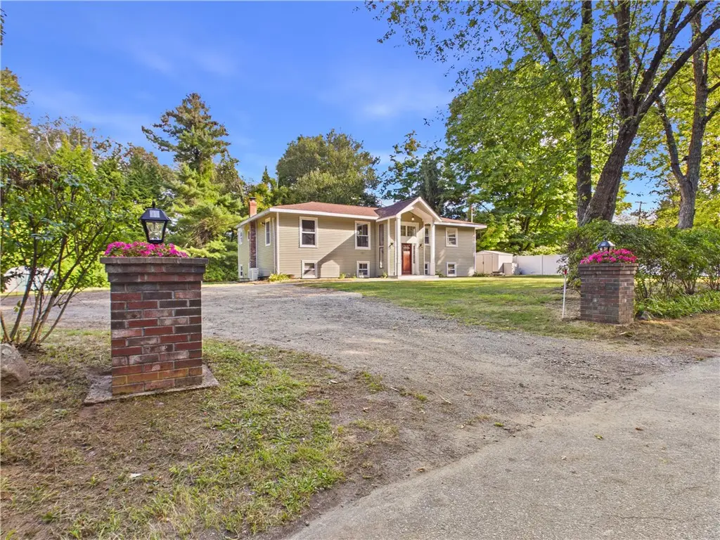 11 Winsor Park Way, Glocester, RI 02857 - #1