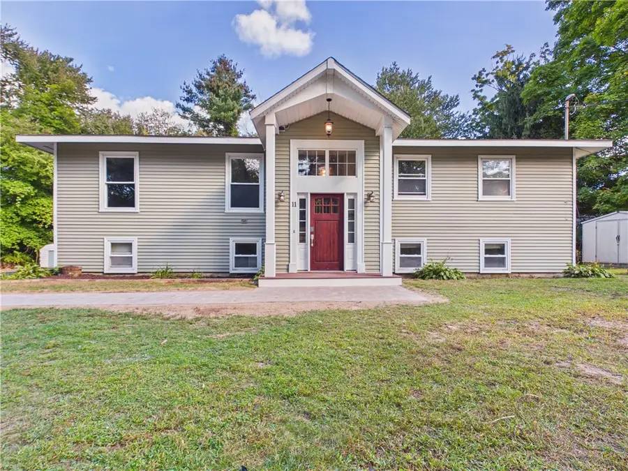 11 Winsor Park Way, Glocester, RI 02857 - #2