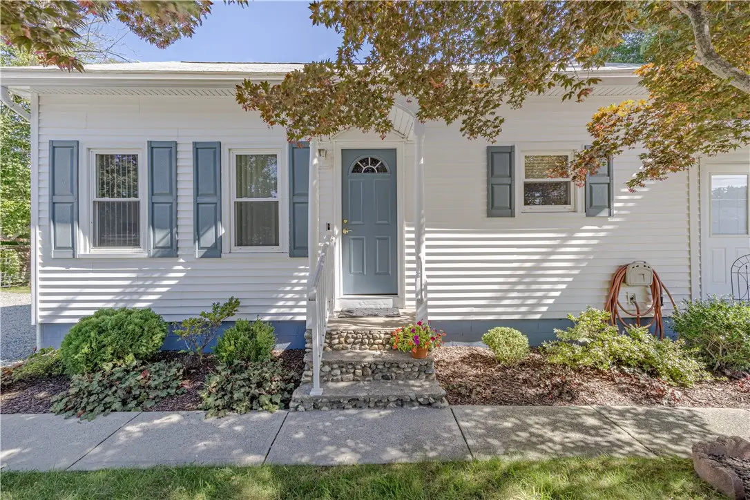 737 Putnam Pike, Smithfield, RI 02828 - #1