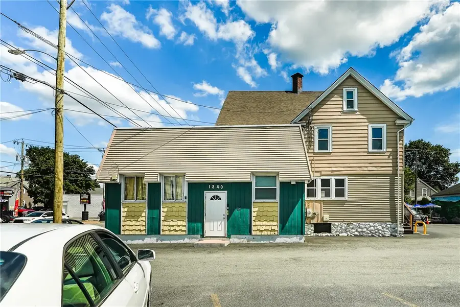 1340 Cranston Street, Cranston, RI 02920 - #3