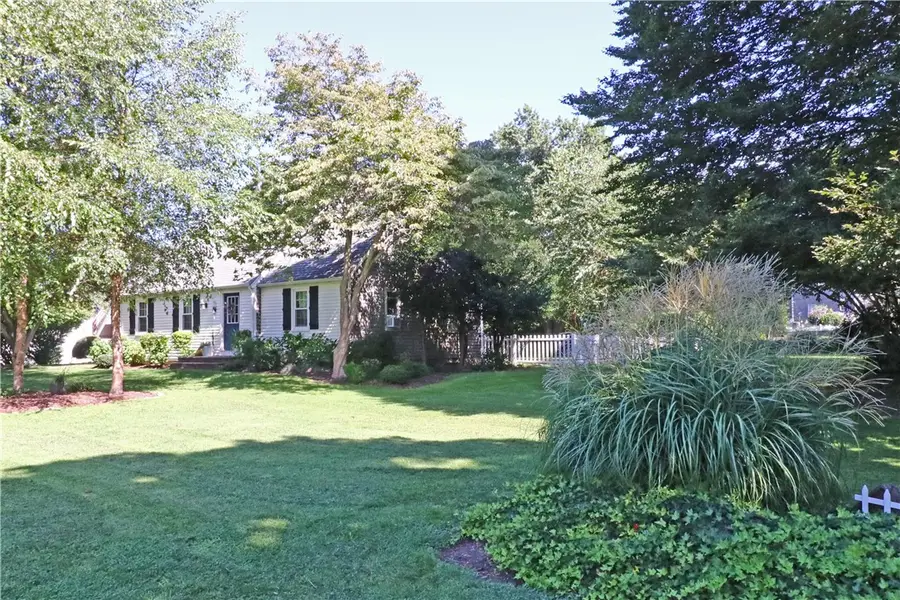 5 North Drive, Middletown, RI 02842 - #3