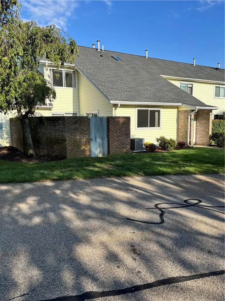 982 Brighton Way, Warwick, RI 02886 - #3