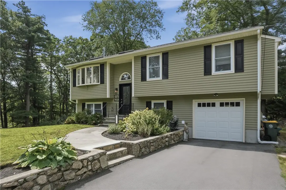 32 Mountaindale Road, Smithfield, RI 02917 - #1