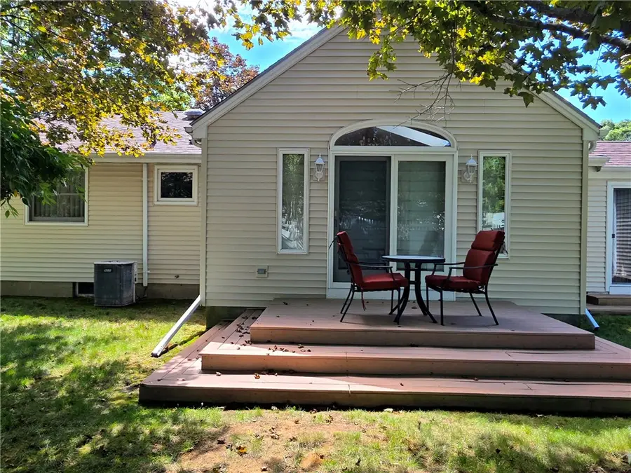 8 Continental Road, Greenville, RI 02828 - #2