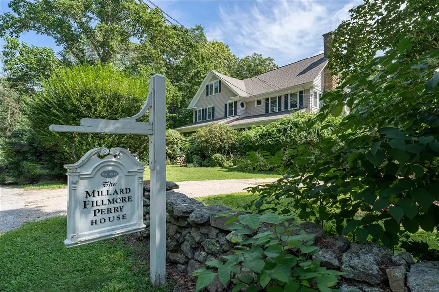 1729 South Road #1, Kingston, RI 02881 - #2