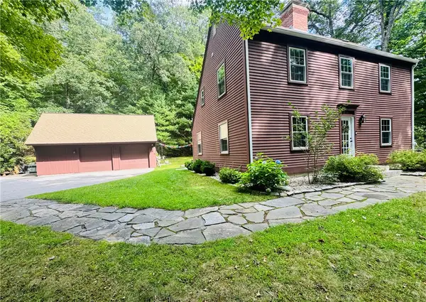 15 Paine District Road, Woodstock, CT 08261