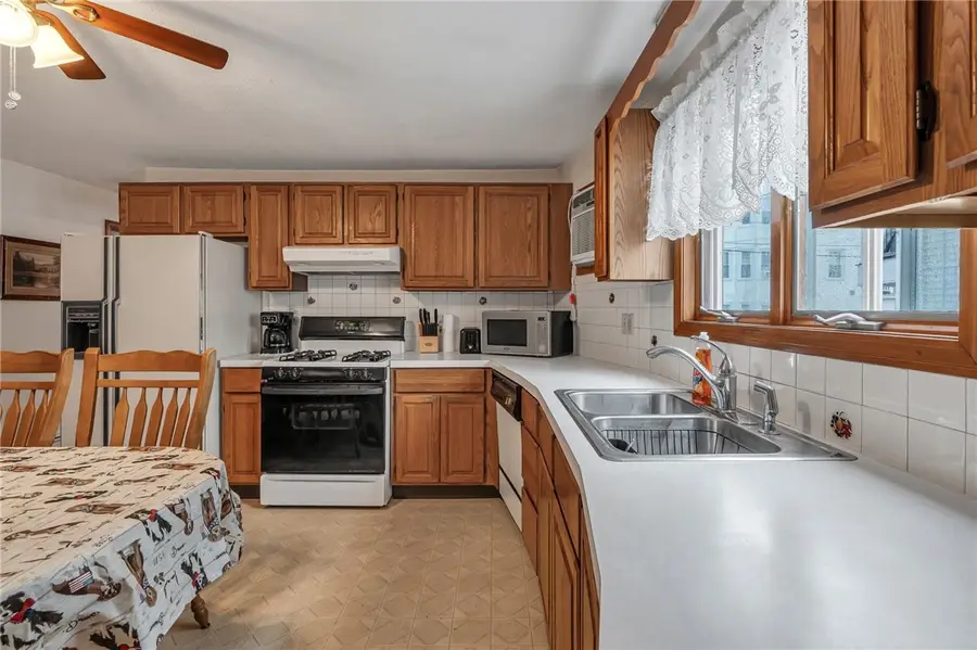 6 Henry Street, Central Falls, RI 02863 - #3