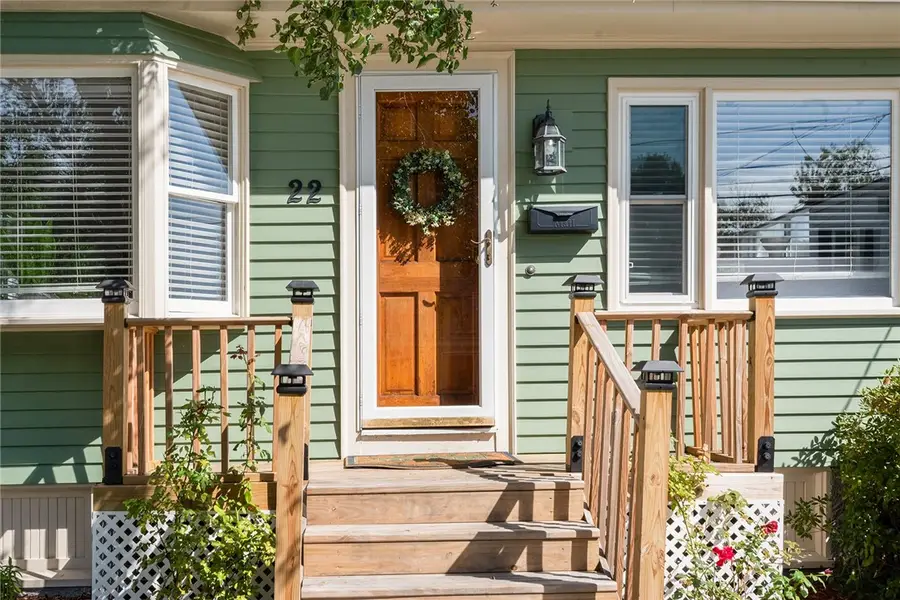 22 Lake Avenue, Barrington, RI 02806 - #2
