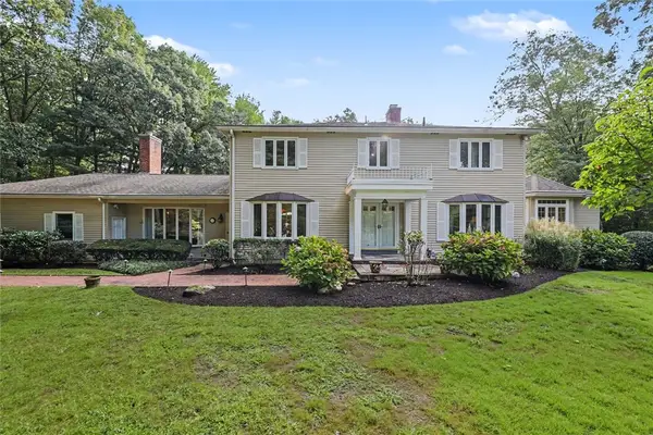 88 Varnum Drive, Warwick, RI 02818
