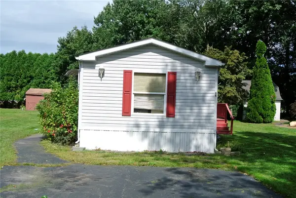 34 Kelly Lane, Coventry, RI 02816