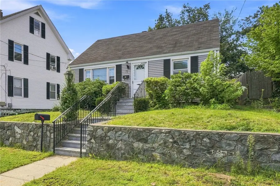 71 Ash Avenue, Cranston, RI 02910 - #3
