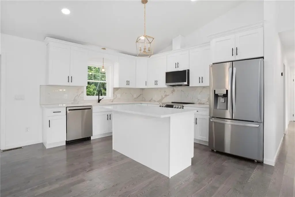 18 Pleasantview Avenue, Johnston, RI 02919 - #1