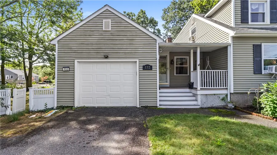 132 Davis Avenue, Cranston, RI 02910 - #3