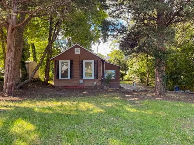 29 Congdon Avenue, North Kingstown, RI 02852 - #1