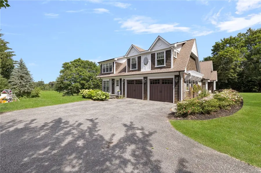 543 Woonsocket Hill Road, North Smithfield, RI 02896 - #3