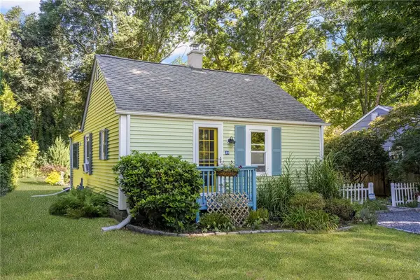 20 Samuel Rodman Street, South Kingstown, RI 02879