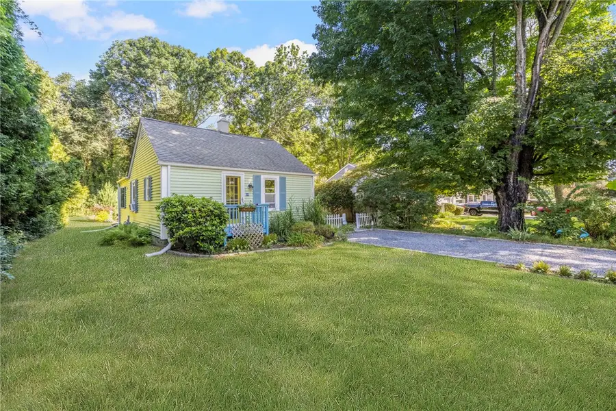 20 Samuel Rodman Street, South Kingstown, RI 02879 - #3