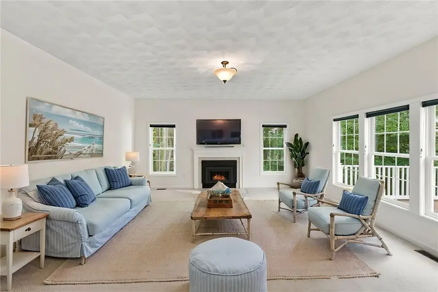 394 Westmoreland Lane, Saunderstown, RI 02874 - #3