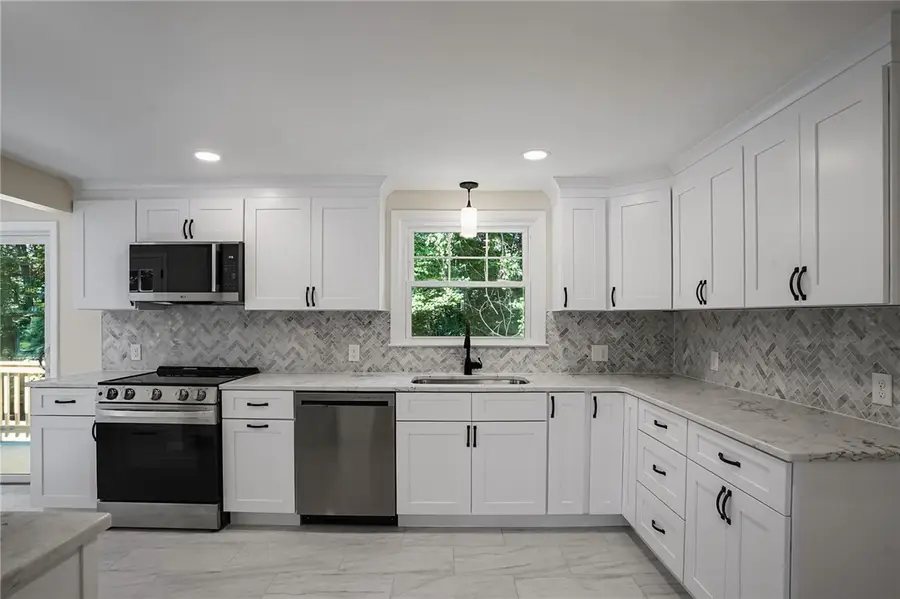 23 Wildrose Court, Warwick, RI 02888 - #3