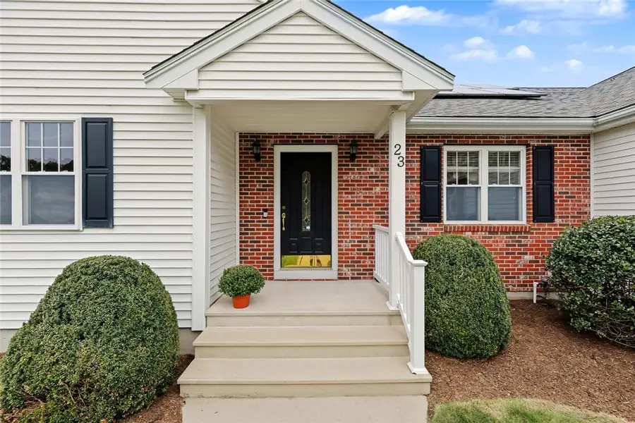 23 Valley Stream Drive, Cumberland, RI 02864 - #3
