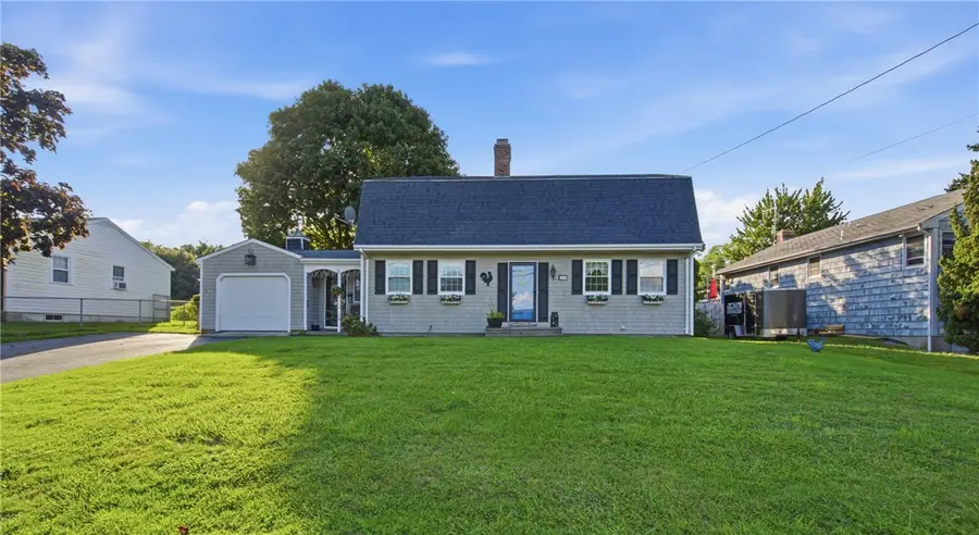 11 Linda Avenue, Portsmouth, RI 02871 - #2