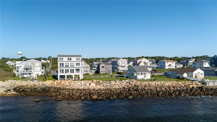 29 Glenwood Avenue, Narragansett, RI 02882 - #3