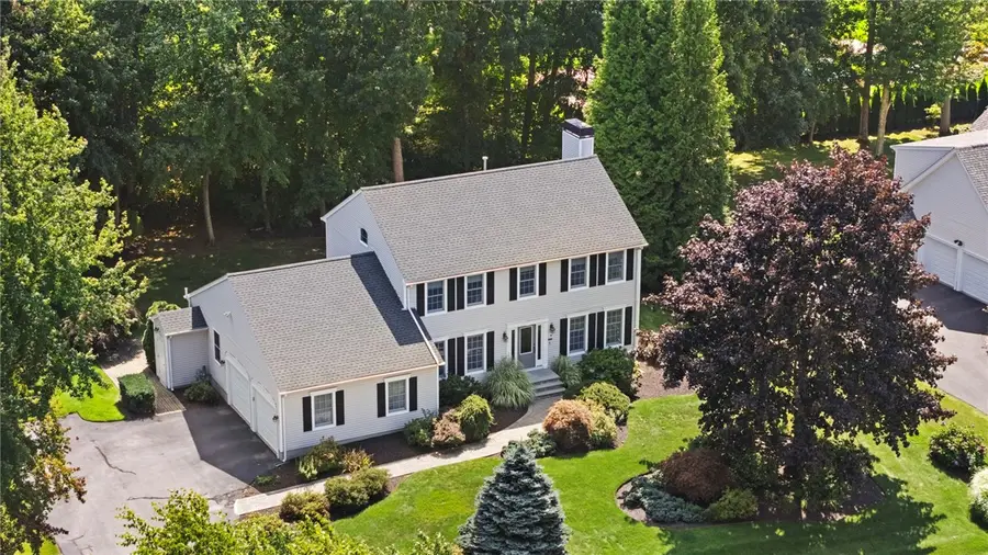 38 Lindsay Lane, Cranston, RI 02921 - #2