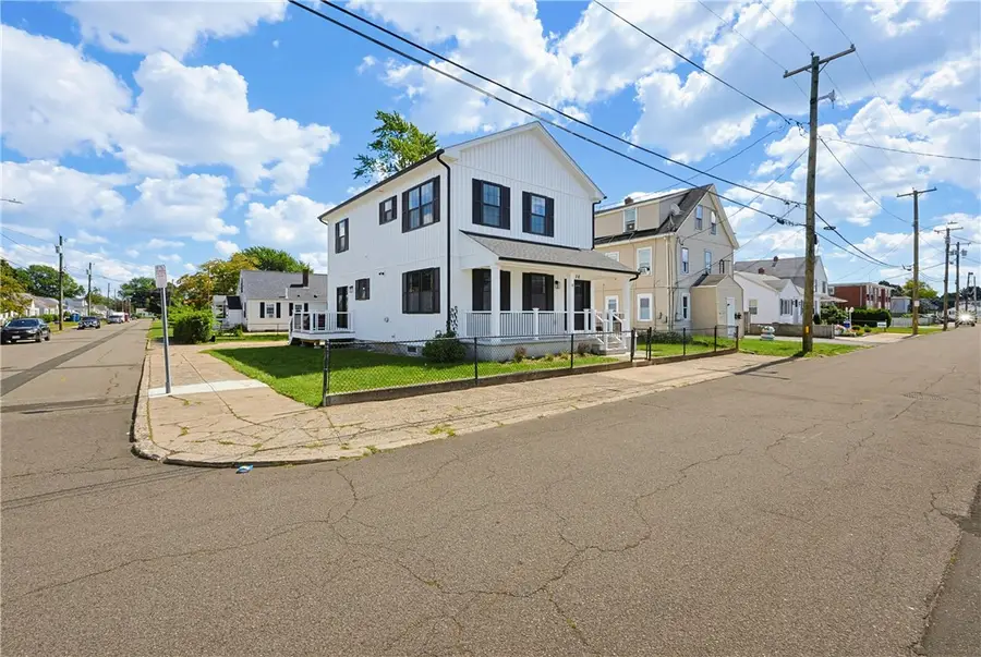 38 Ashburne Street, Pawtucket, RI 02861 - #3