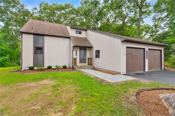 6 Acacia Court, Coventry, RI 02816