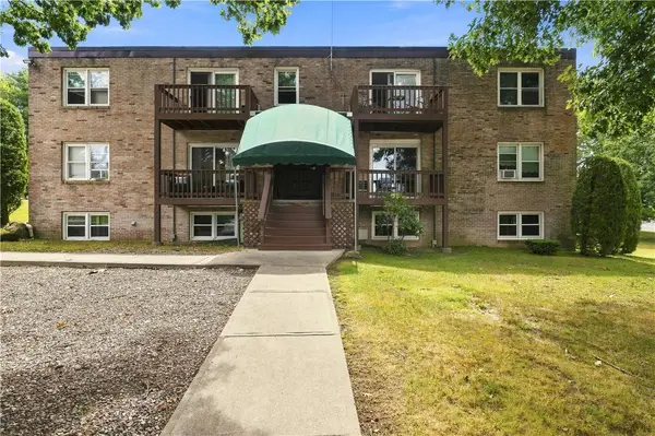 5 Apple Valley Parkway #12, Smithfield, RI 02828