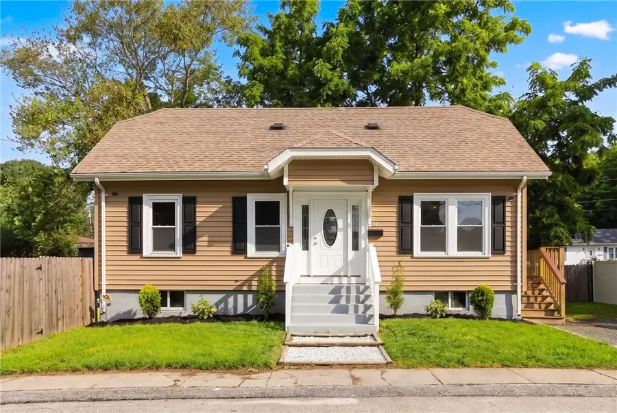 21 Overbrook Avenue, Warwick, RI 02889 - #2