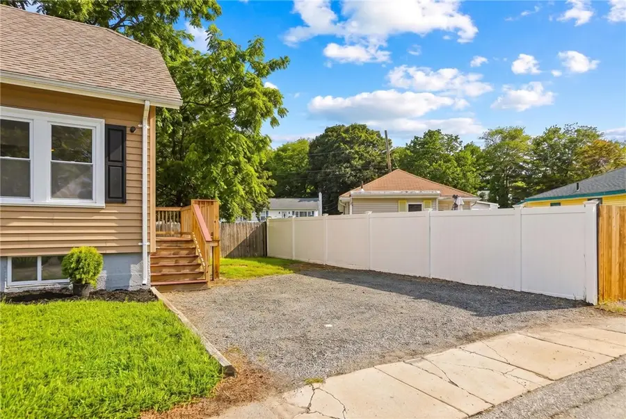 21 Overbrook Avenue, Warwick, RI 02889 - #3