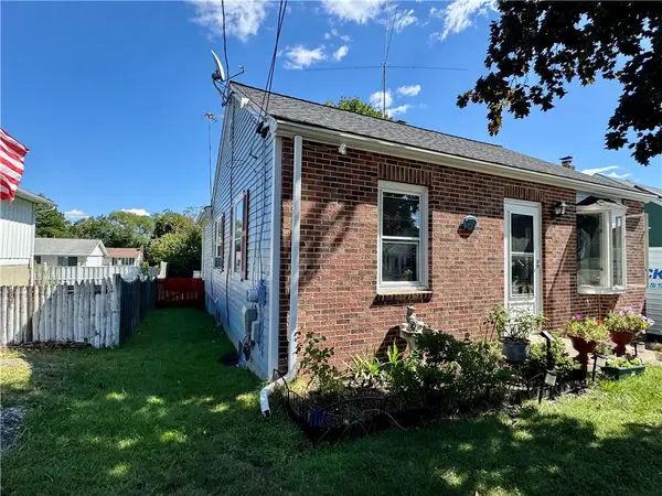 76 Lydia Avenue, Woonsocket, RI 02895