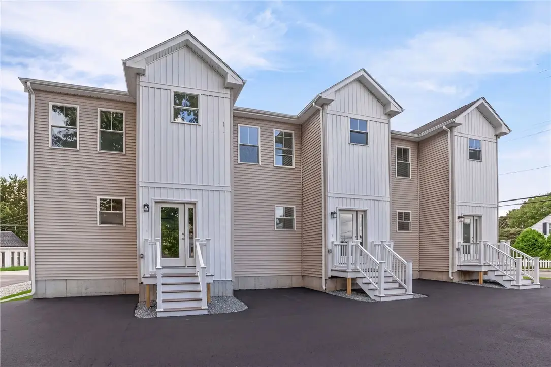 6 Rounds Avenue, Providence, RI 02915 - #1