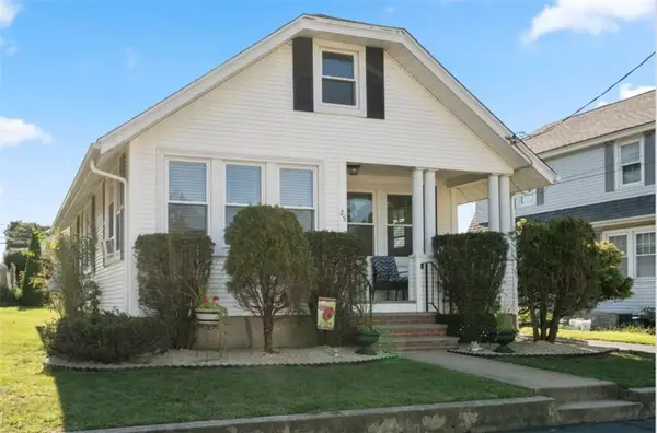 25 Hollywood Avenue, Warwick, RI 02888