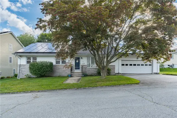 23 Penrose Street, North Providence, RI 02911