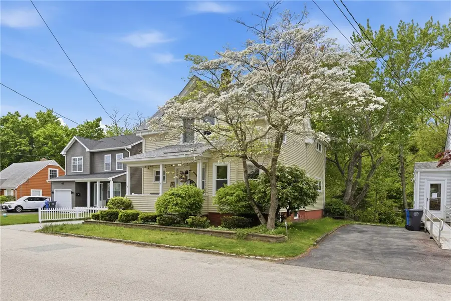 27 Hemlock Avenue, Cranston, RI 02910 - #2