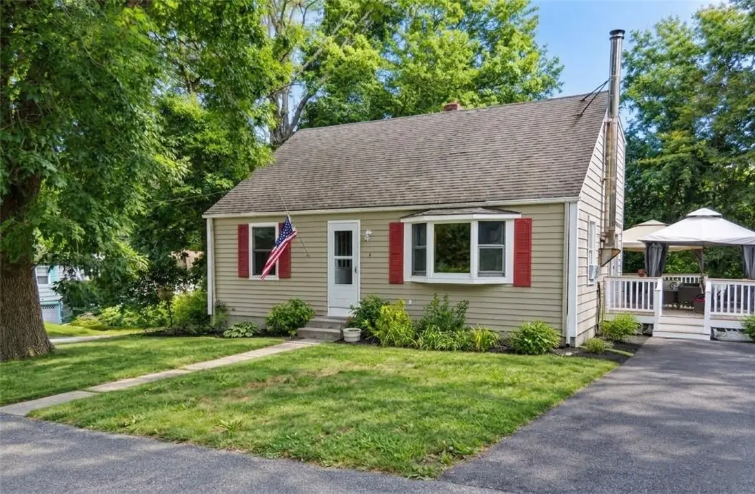 4 Triton Drive, Saunderstown, RI 02874 - #1