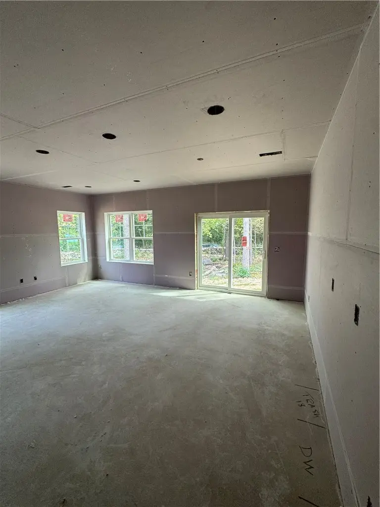 10 College Hill, Warwick, RI 02886 - #3