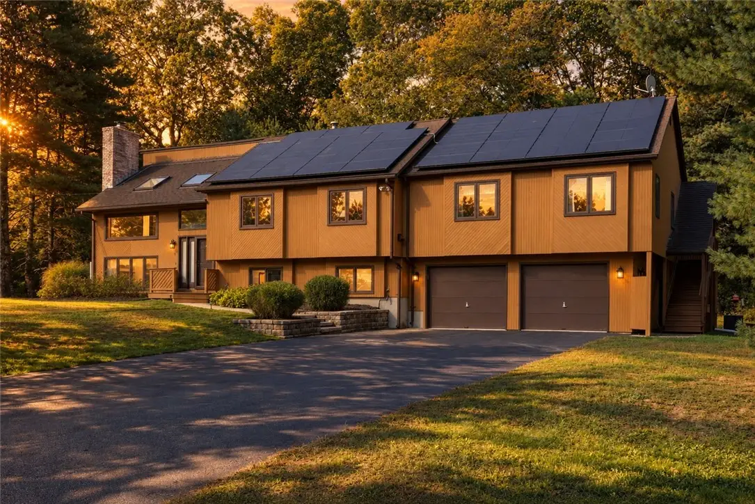 8 Robin Drive, North Kingstown, RI 02852 - #1