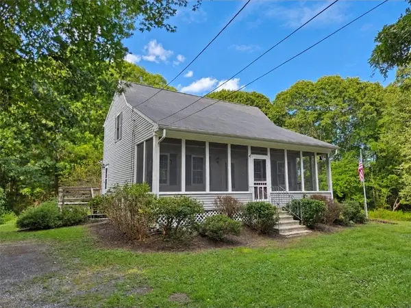 30 Earle Drive, North Kingstown, RI 02852